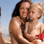 Naturally Keep Your Skin Healthy This Summer