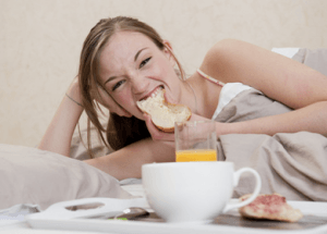 Study Shows Sleeping Less Makes You Eat 500 More Calories