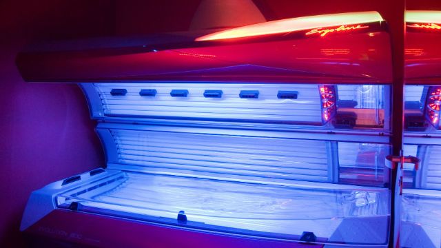 Tanning bed