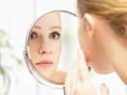 Why Complimenting Yourself in the Mirror Can Keep You Positive