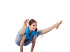 Yoga Poses Beginners Shouldn’t Do – and 3 They Should