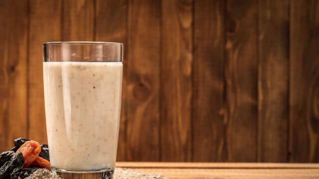 Yogurt with wheat bran as a drink for improving the digestion pr