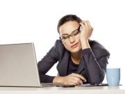 5 Yogic Tips to Sit Smarter at Your Desk