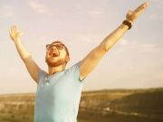 7 Things to STOP Doing If You Want to Be Happy