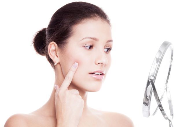 The Unique Relationship Between a Healthy Gut and Clear Skin