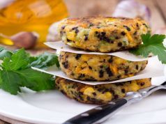 Love Burgers, Hate Meat? Try These 3 Homemade Veggie Burgers