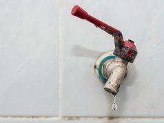 Fear Of Toxic Water Causes Chicago Residents To Get Rid Of Lead Pipes