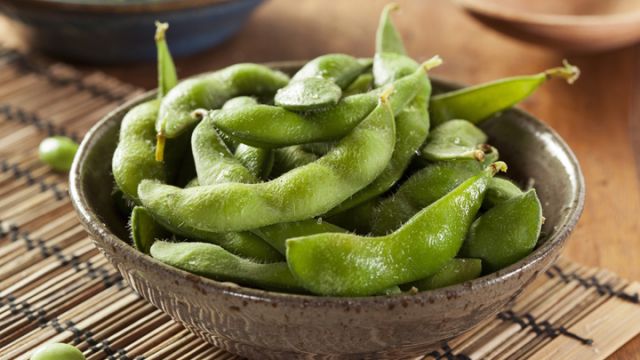 edamame-with-salt