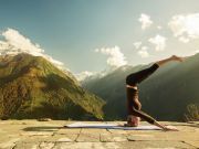 5 Reasons To Stand On Your Head
