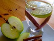 Apple Cinnamon Water