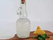 Stay Fresh: Try This Simple, All-Natural Mouthwash