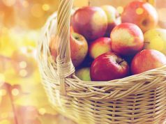 9 Reasons Why An Apple-A-Day Is a Great Thing apples