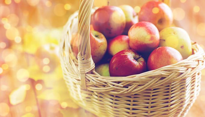 9 Reasons Why An Apple-A-Day Is a Great Thing apples