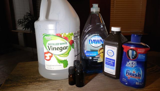 How to Make Your Own Shower Spray