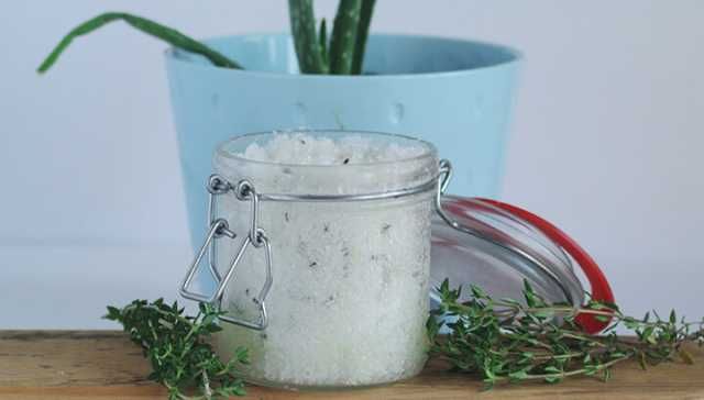 Combat A Cold Or Flu With This Thyme Bath Soak