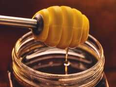 5 Beauty Fixes Using Raw Honey