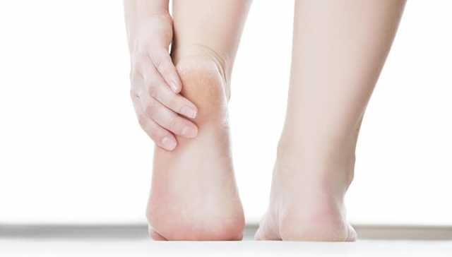 This Could Be The #1 Reason Why Your Heels Are Cracked
