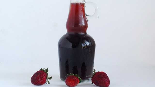 strawberry vinegar