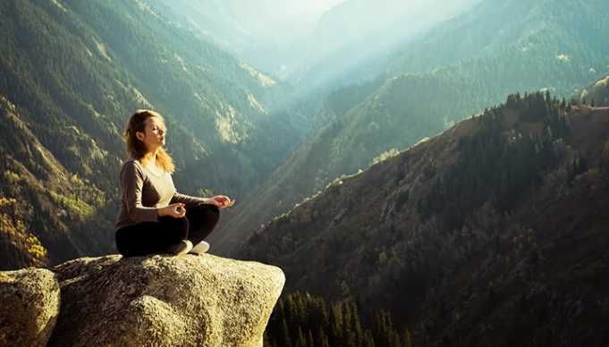 Mindfulness Vs. Meditation… What Is The Difference?