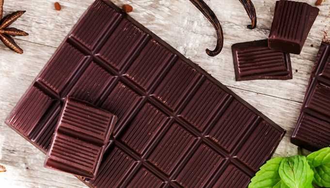 9 Healthy Reasons Why You Need To Eat More Chocolate Daily