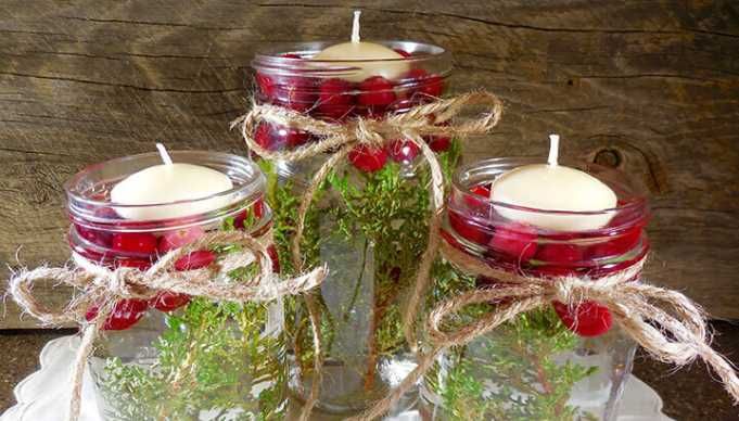 Christmas Floating Candles With Cranberries And Greenery