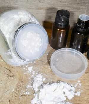 Beat Jock Itch And Athlete’s Foot With This All-Natural Powder