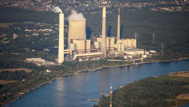 Teenagers Suing Government Over Climate Change