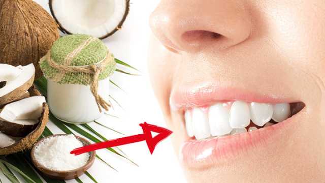 Whiten your teeth the all-natural way