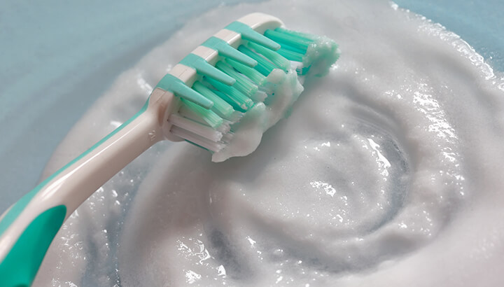Whiten your teeth with coconut oil and baking soda
