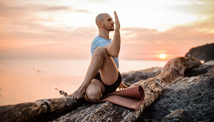 Those with major depressive disorder who practice Sudarshan Kriya yoga may feel better.