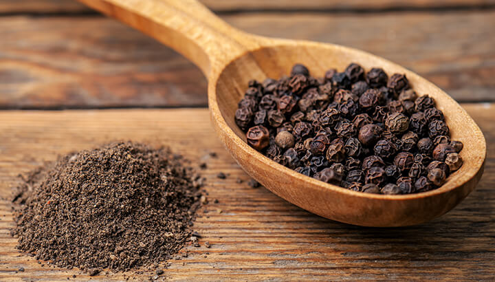 Black pepper combined with turmeric can fight off inflammation.