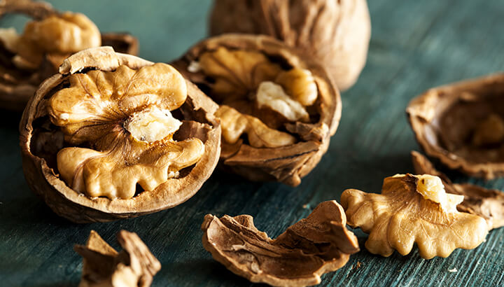 Walnuts are good for the brain and improve anxiety symptoms.