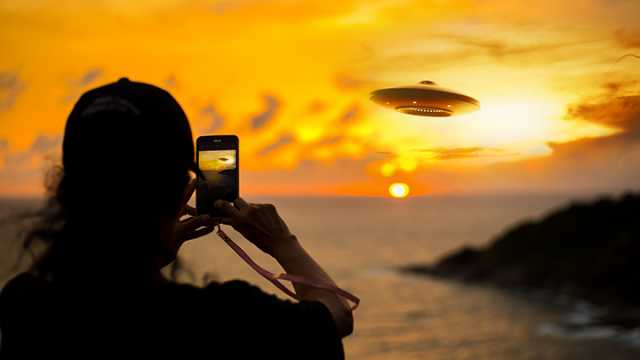 Aliens captured on video