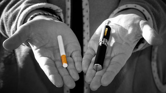 If You Smoke E-Cigarettes Every Day, The Real Danger Is Not What You Think