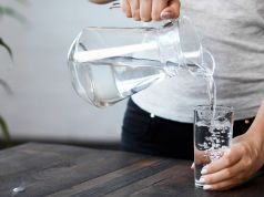 6 Amazing Benefits Of Drinking 1 Liter Of Water On An Empty Stomach