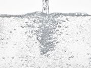 Should I Be Drinking Sparkling Water?