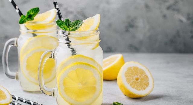 Sipping Lemon Water First Thing In The Morning Is Good For You: Here’s Why