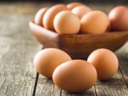 What Everyone Should Know About Eating Raw Eggs