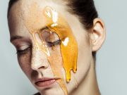 4 Ways to Use Honey on Your Skin That Might Surprise You