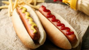 This is What Happens to Your Body When You Eat a Hot Dog