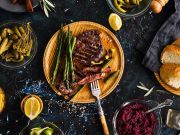 This is What Happens if You Eat Your Dinner at the Wrong Time
