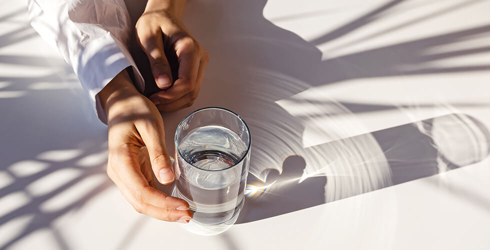 New Technology Extracts Clean Water from Thin Air Using Food Waste