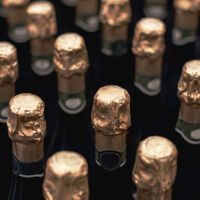 TrumpSlapsa200TariffonFrenchChampagne&EUSpirits_AltDaily_980x500