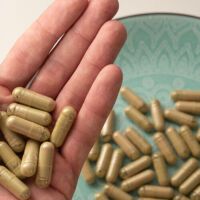 FloridaCracksDownPotentKratomDerivative7OHBannedUnderEmergencyOrder_AltDaily_980x500