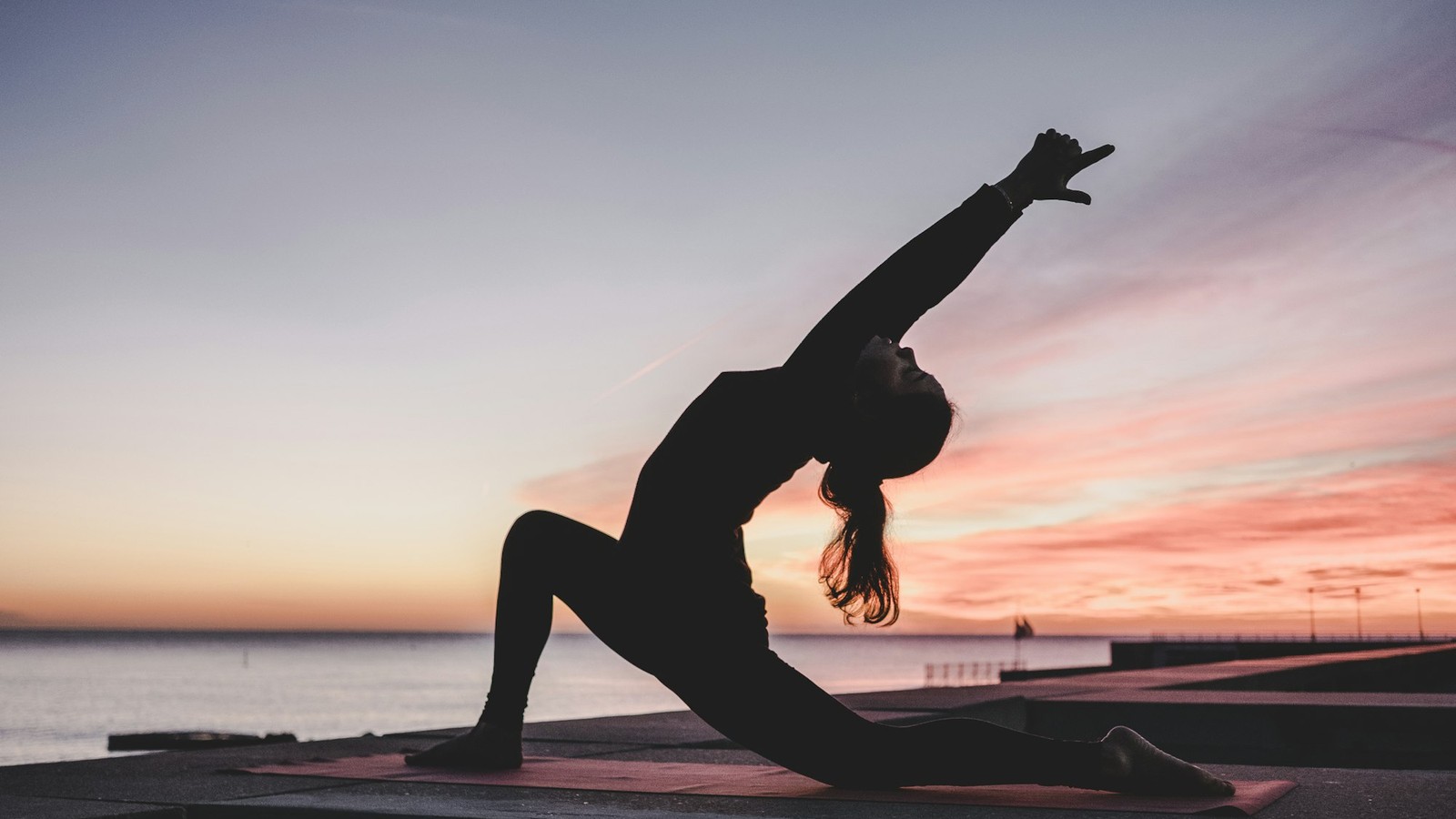 Why Stretching Once a Week Does Almost Nothing for Stiff Hips